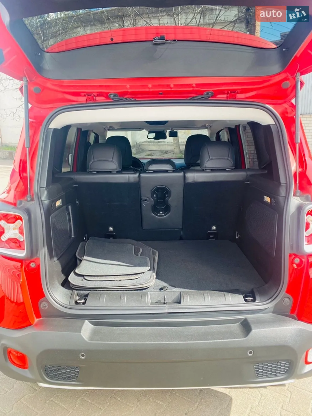 2015 Jeep Renegade - мініатюра 19