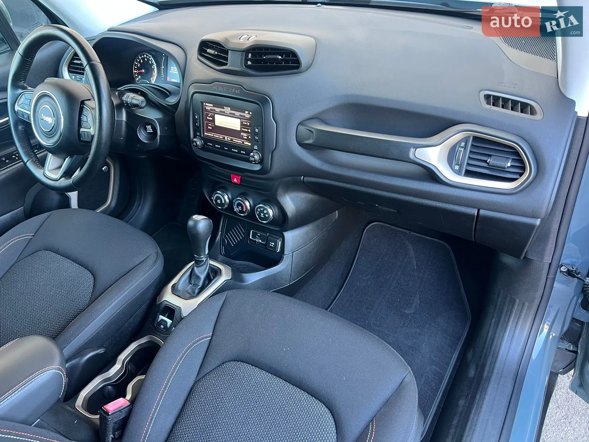 2016 Jeep Renegade - мініатюра 10