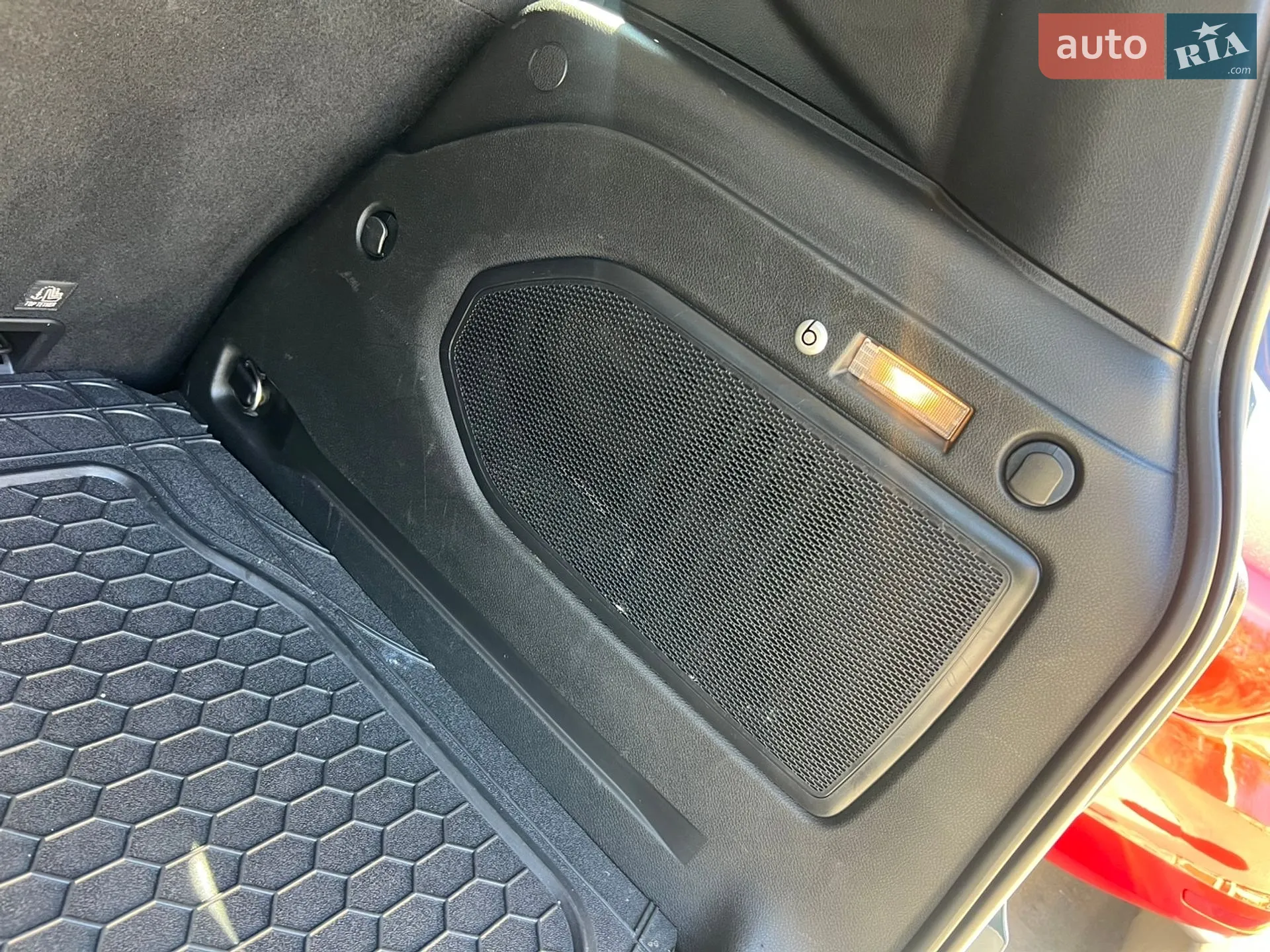 2016 Jeep Renegade - мініатюра 13