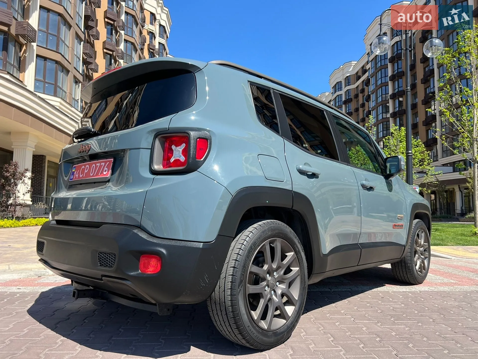 2016 Jeep Renegade - мініатюра 2