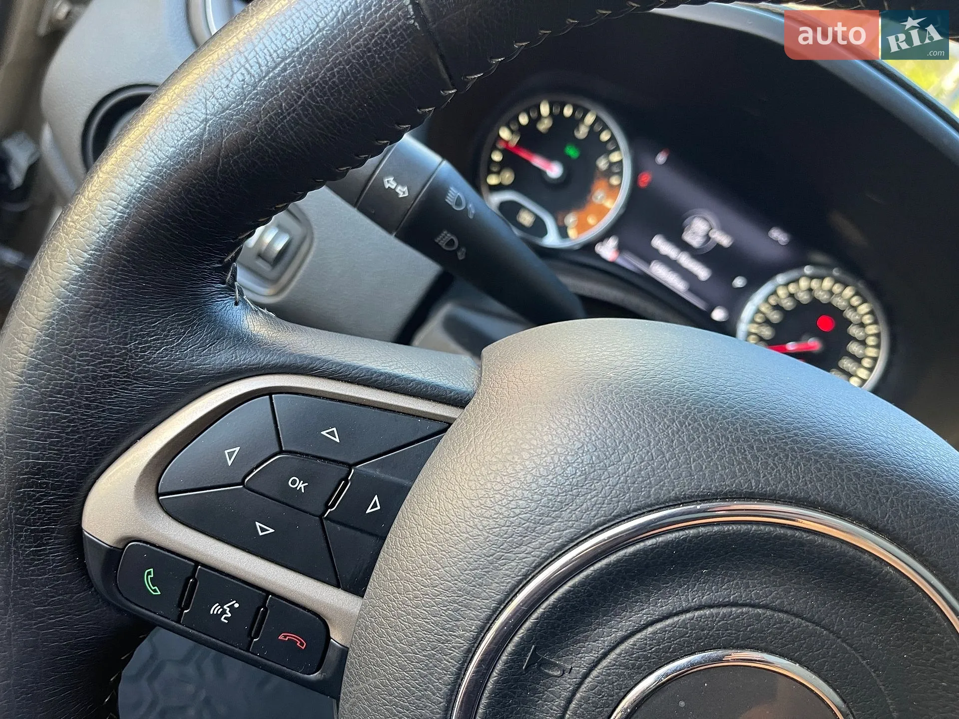 2015 Jeep Renegade - мініатюра 16