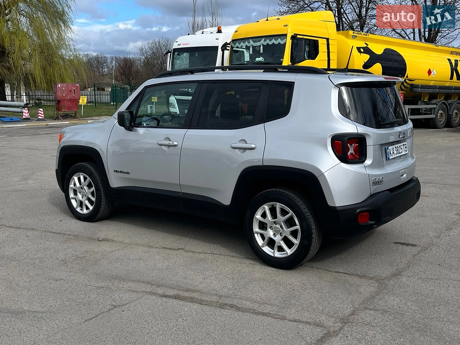 2020 Jeep Renegade - мініатюра 20
