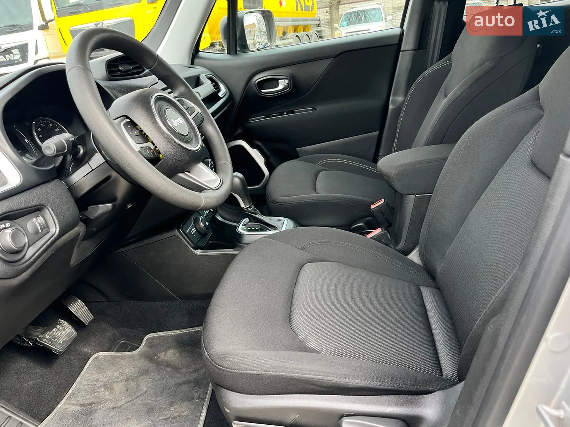 2020 Jeep Renegade - мініатюра 44