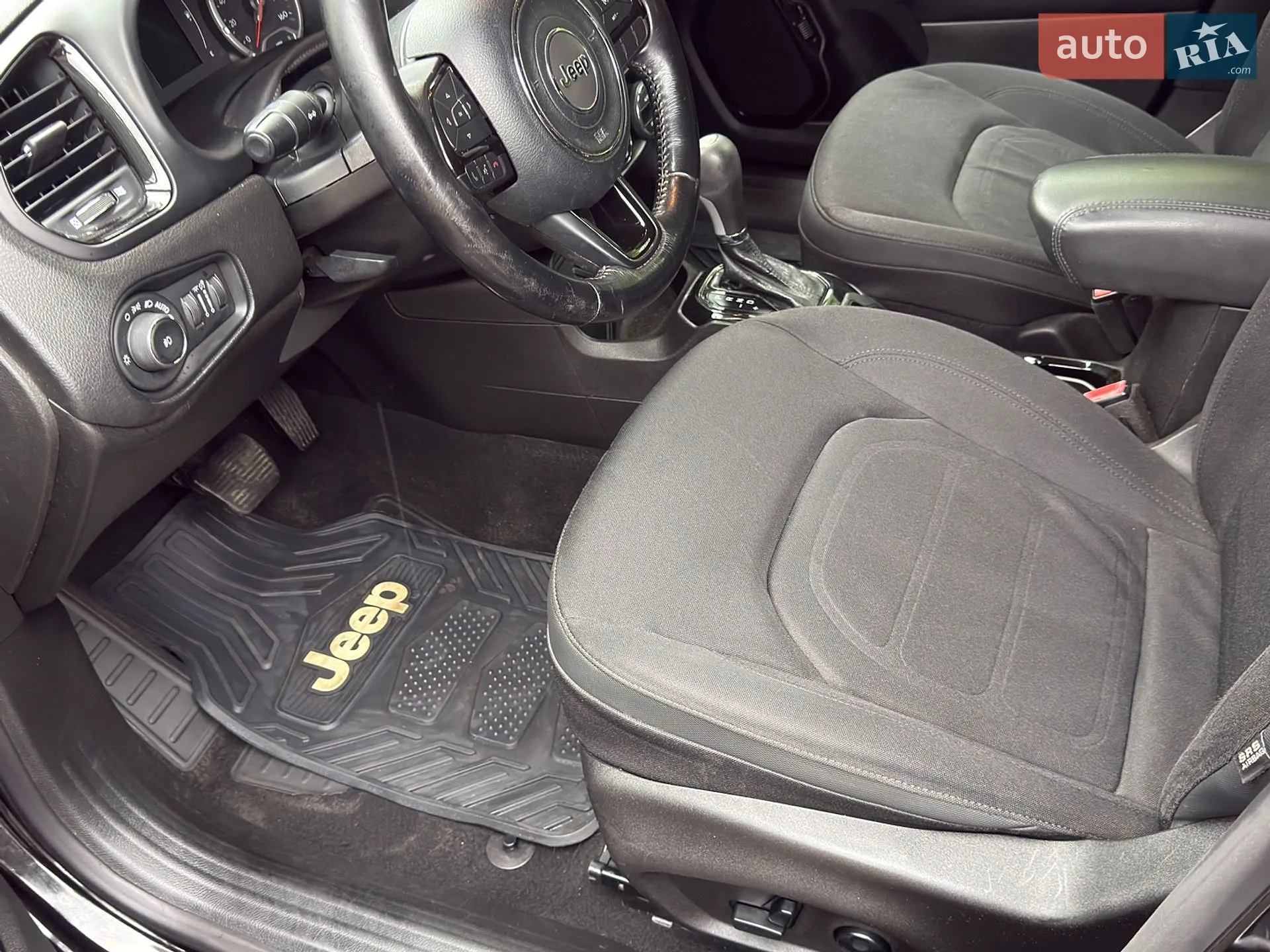 2017 Jeep Renegade - мініатюра 21