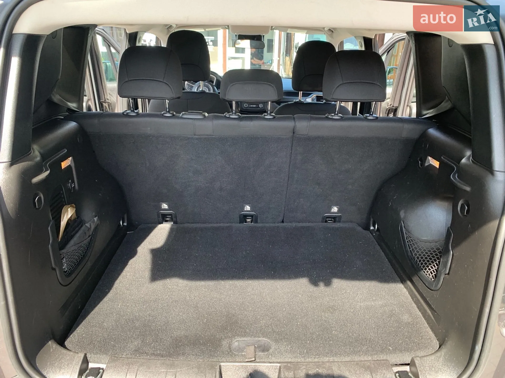 2017 Jeep Renegade - мініатюра 38