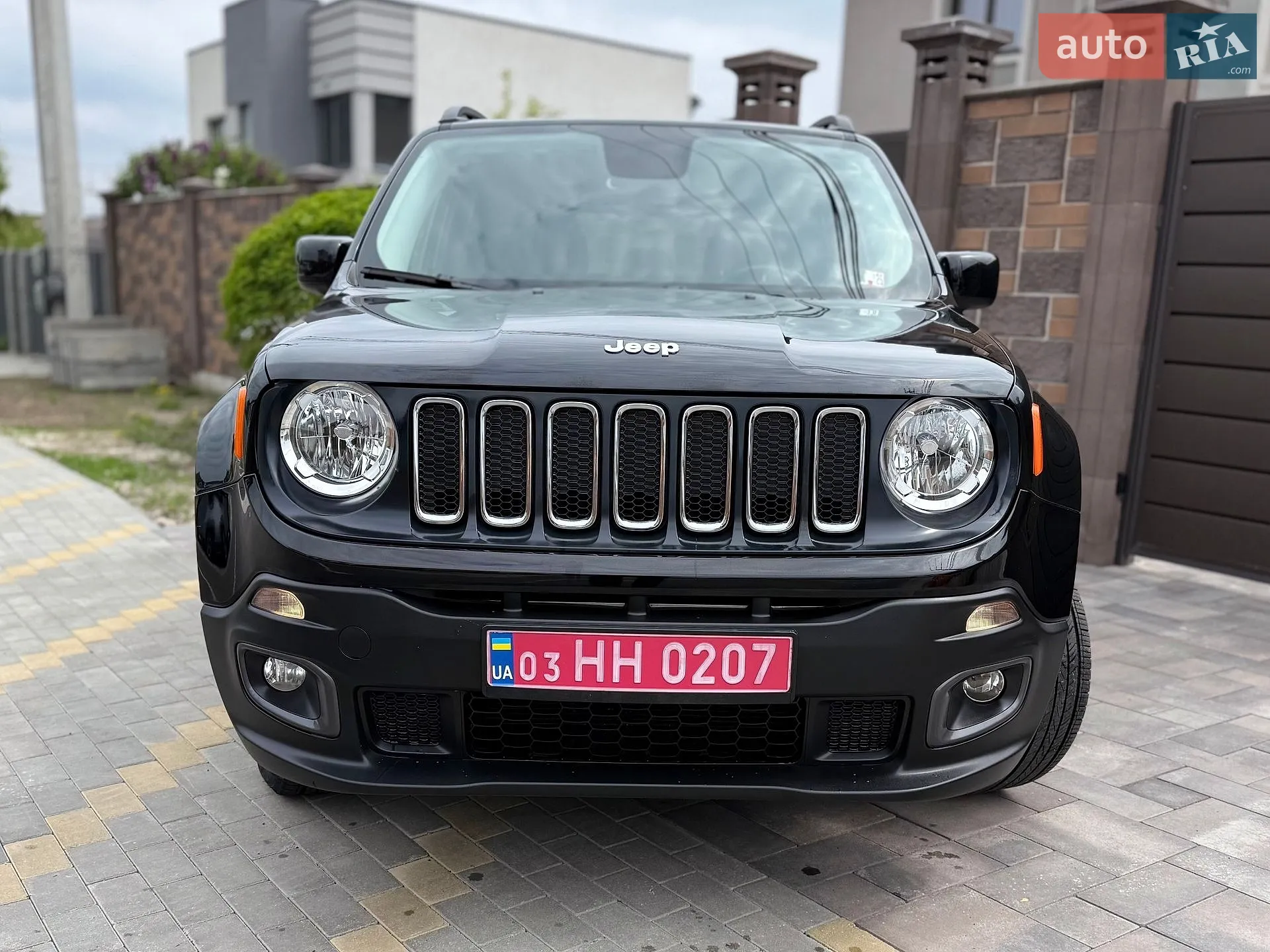 2016 Jeep Renegade - мініатюра 3