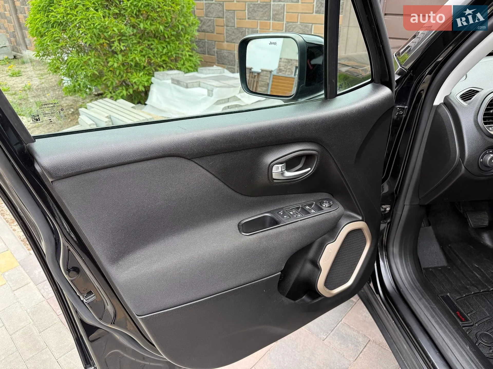 2016 Jeep Renegade - мініатюра 18