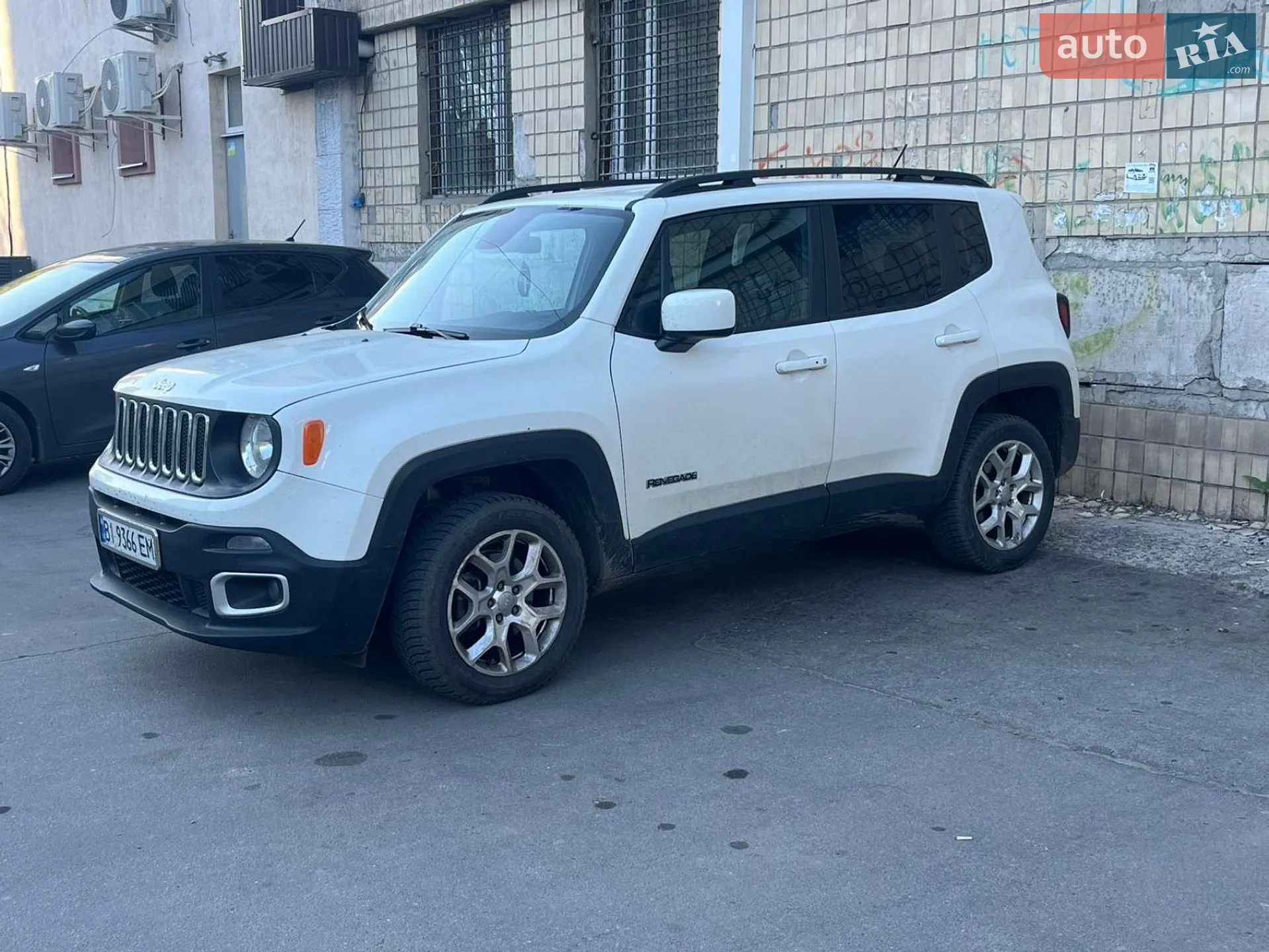 2016 Jeep Renegade - мініатюра 3
