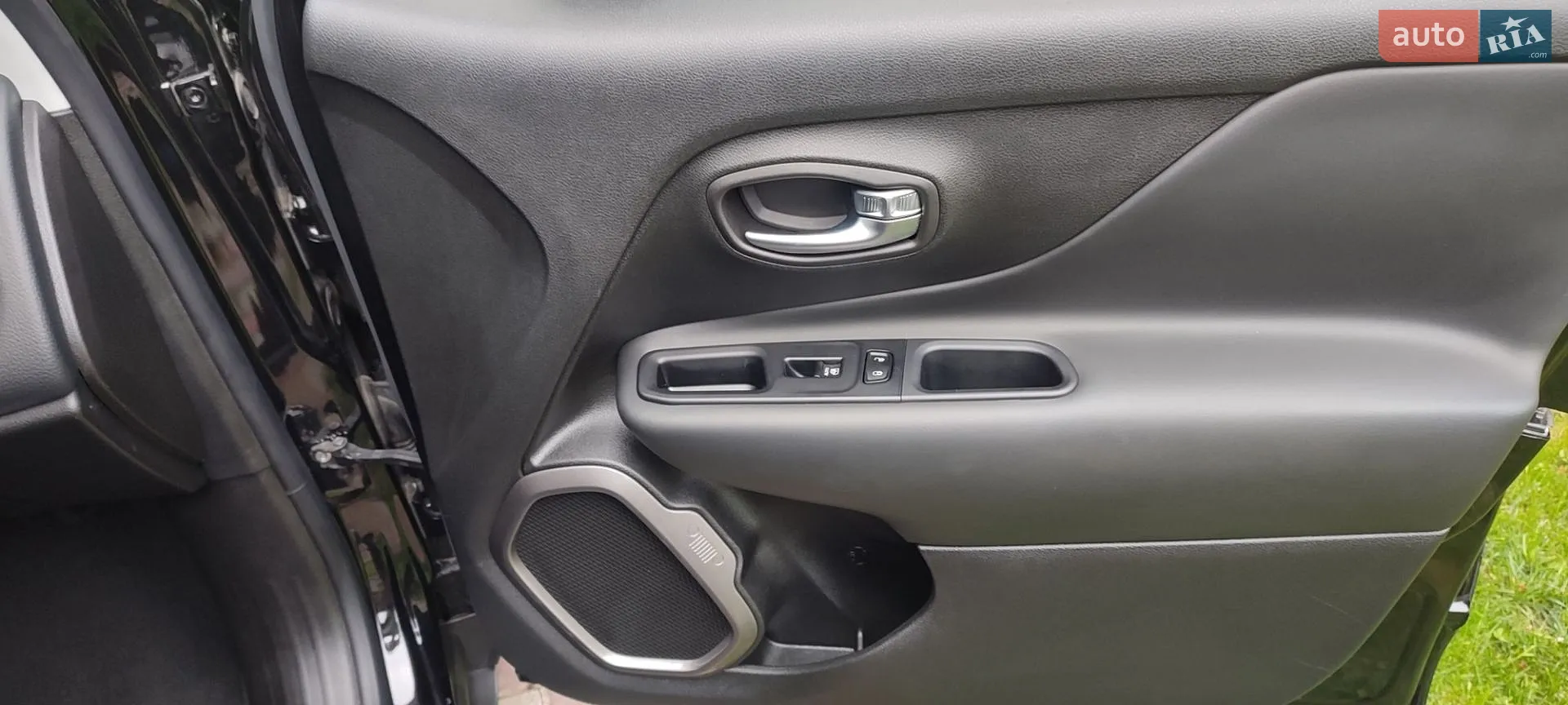 2022 Jeep Renegade - мініатюра 39