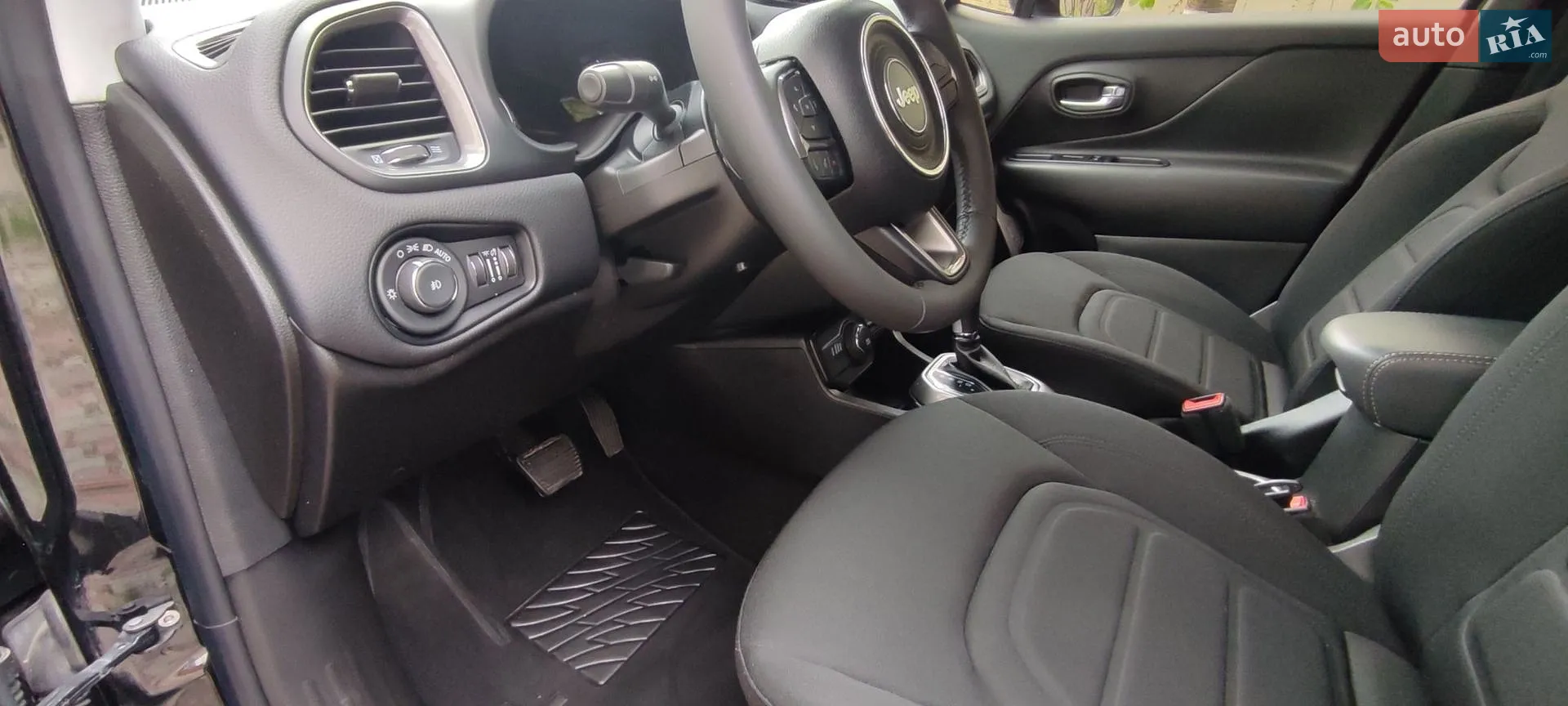 2022 Jeep Renegade - мініатюра 47