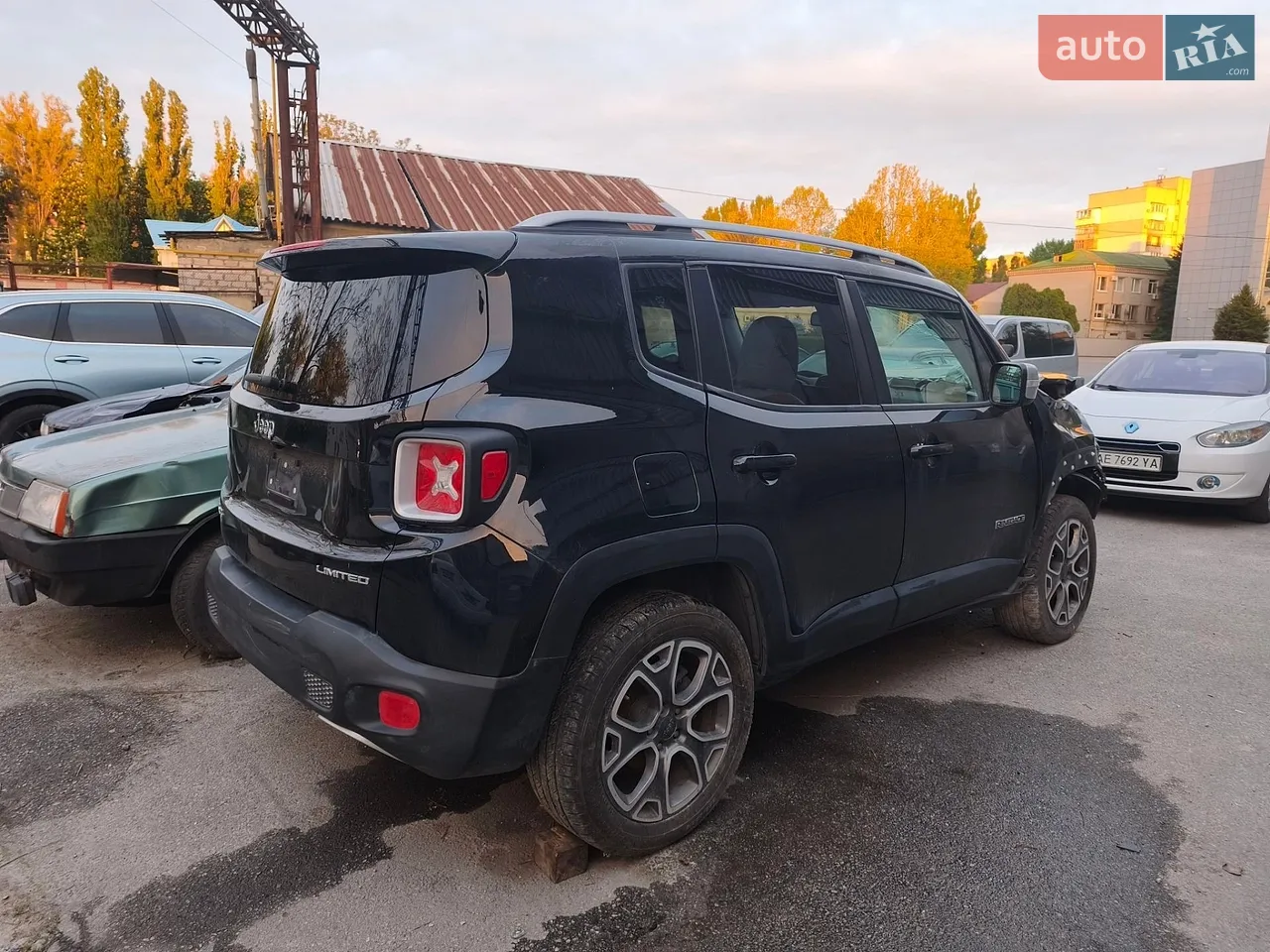 2015 Jeep Renegade - мініатюра 32