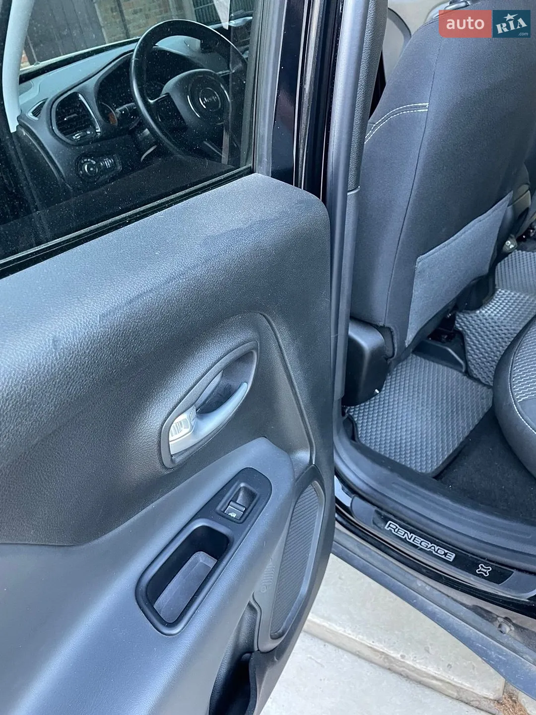 2019 Jeep Renegade - мініатюра 13