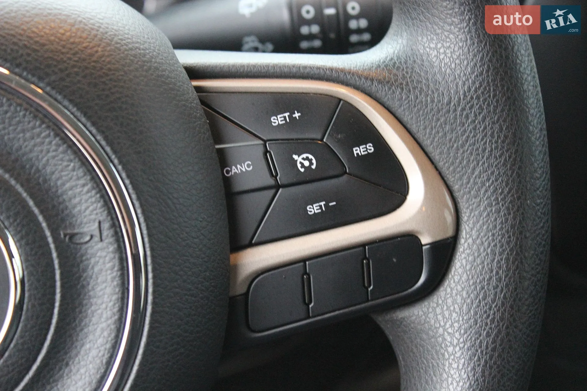 2016 Jeep Renegade - мініатюра 30