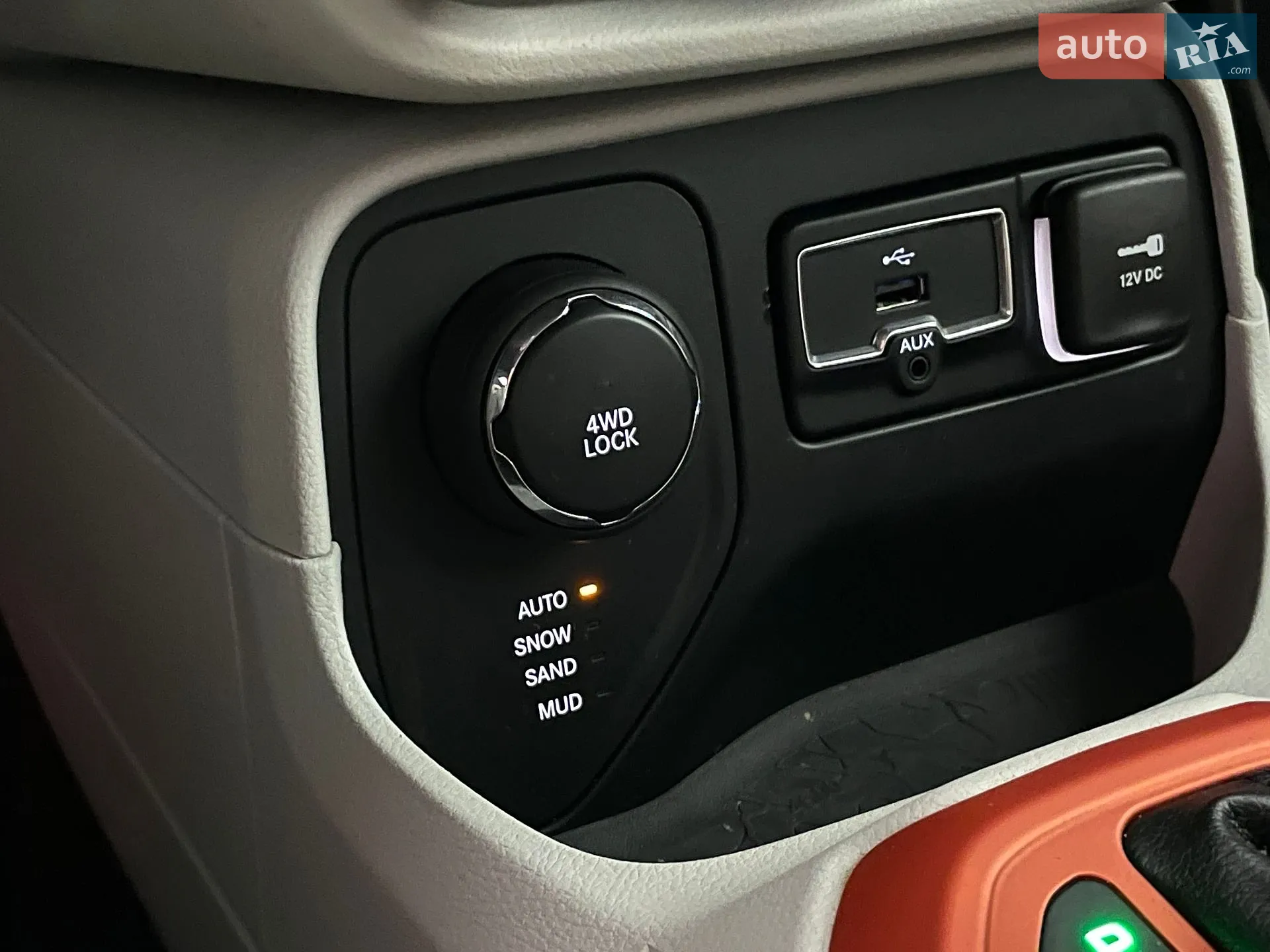 2015 Jeep Renegade - мініатюра 20