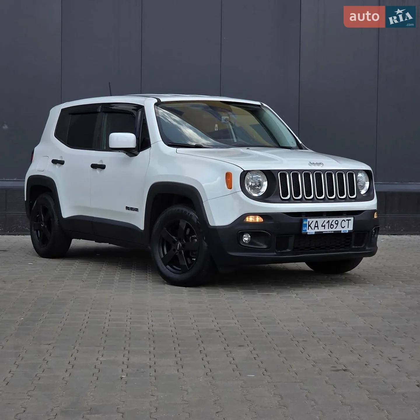 2017 Jeep Renegade - мініатюра 2
