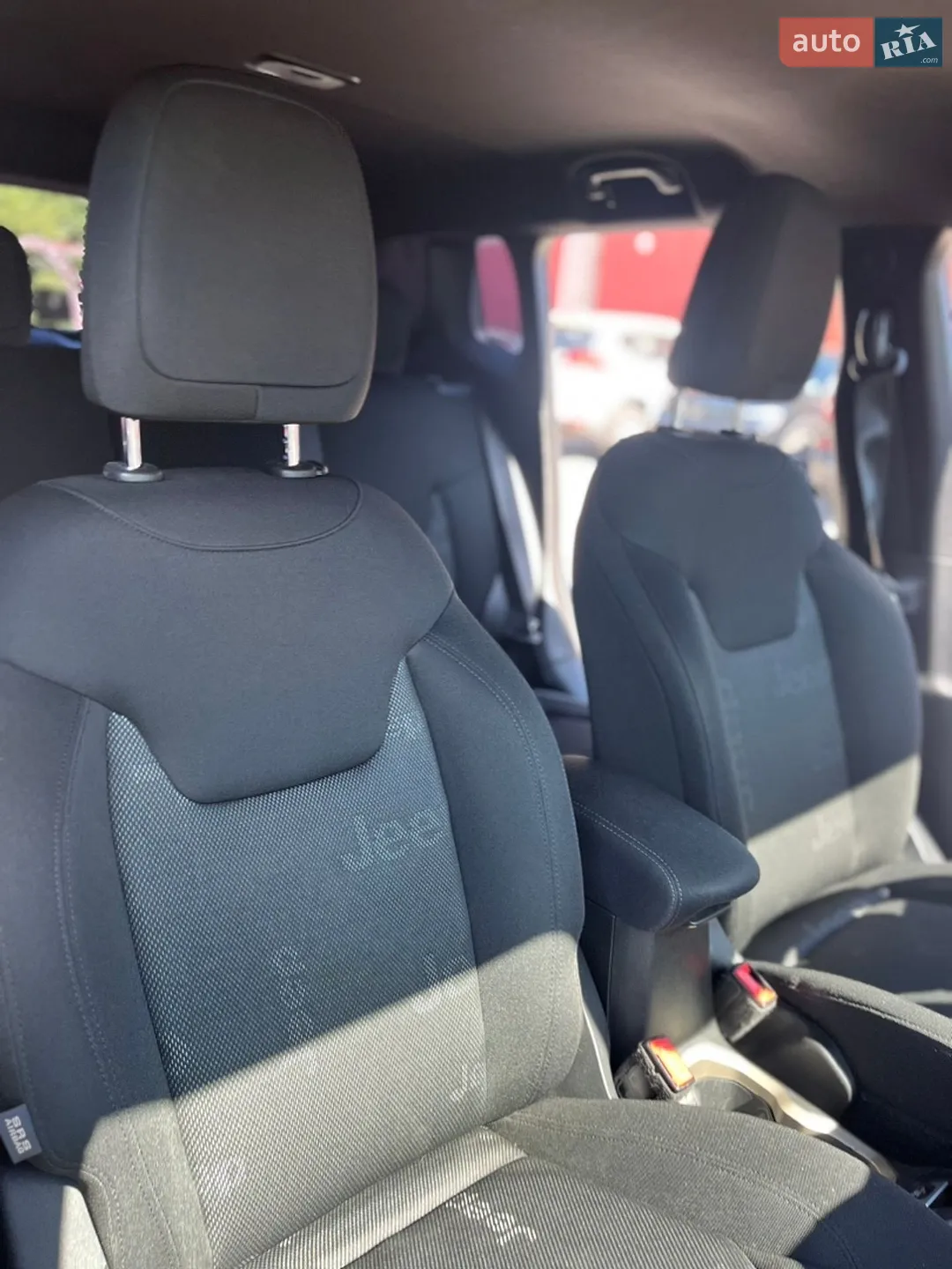 2017 Jeep Renegade - мініатюра 21