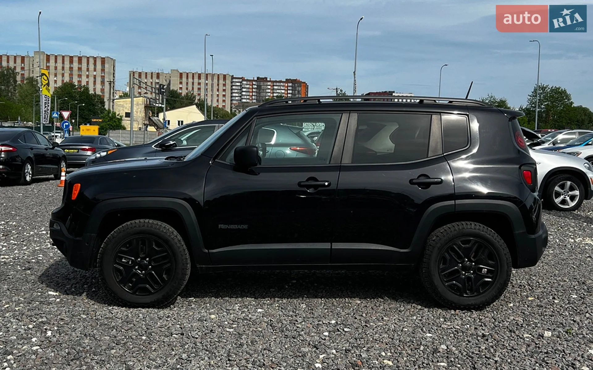 Jeep Renegade 2018 VIN ZACCJBAB6JPH48379 фото оголошення 4 з 22