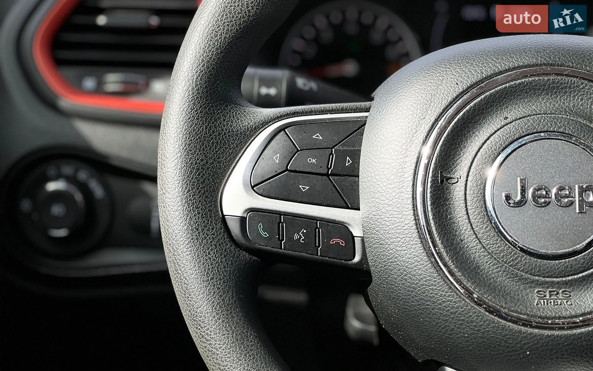 Jeep Renegade 2018 VIN ZACCJBAB6JPH48379 фото оголошення 11 з 22