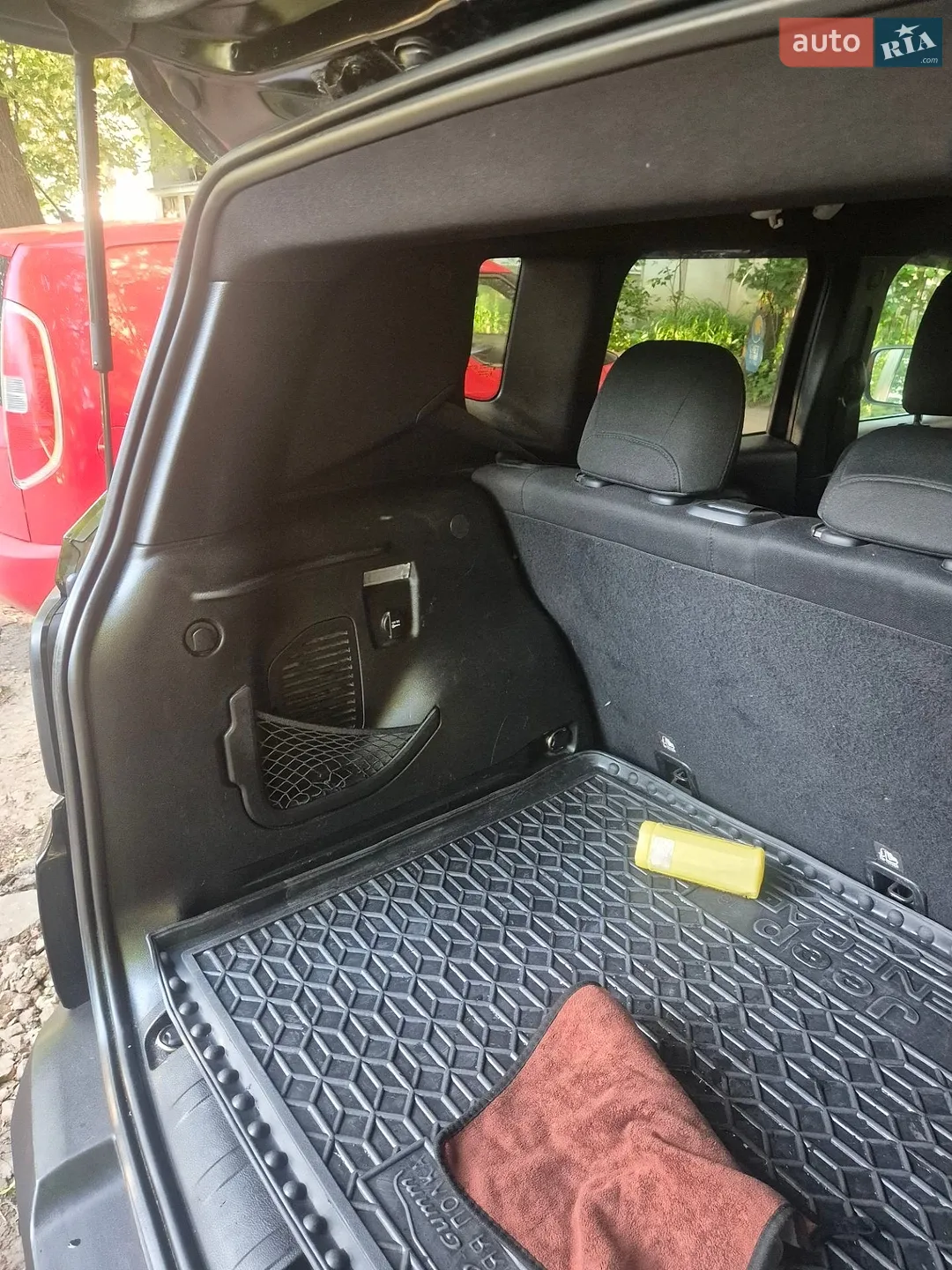 2016 Jeep Renegade - мініатюра 13
