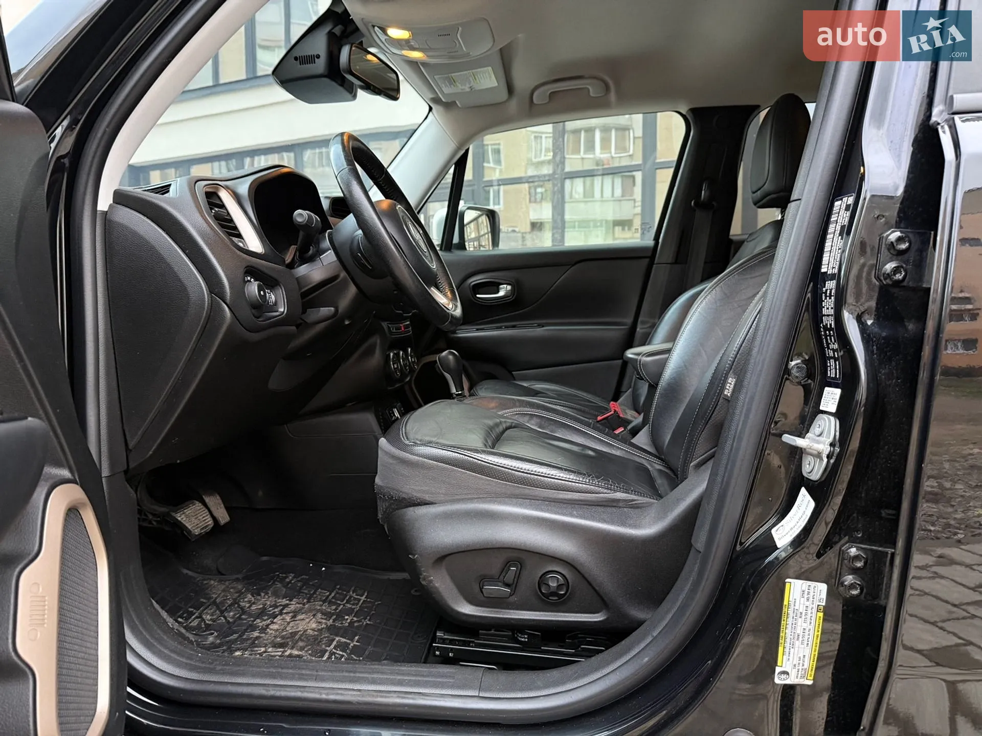 2016 Jeep Renegade - мініатюра 27