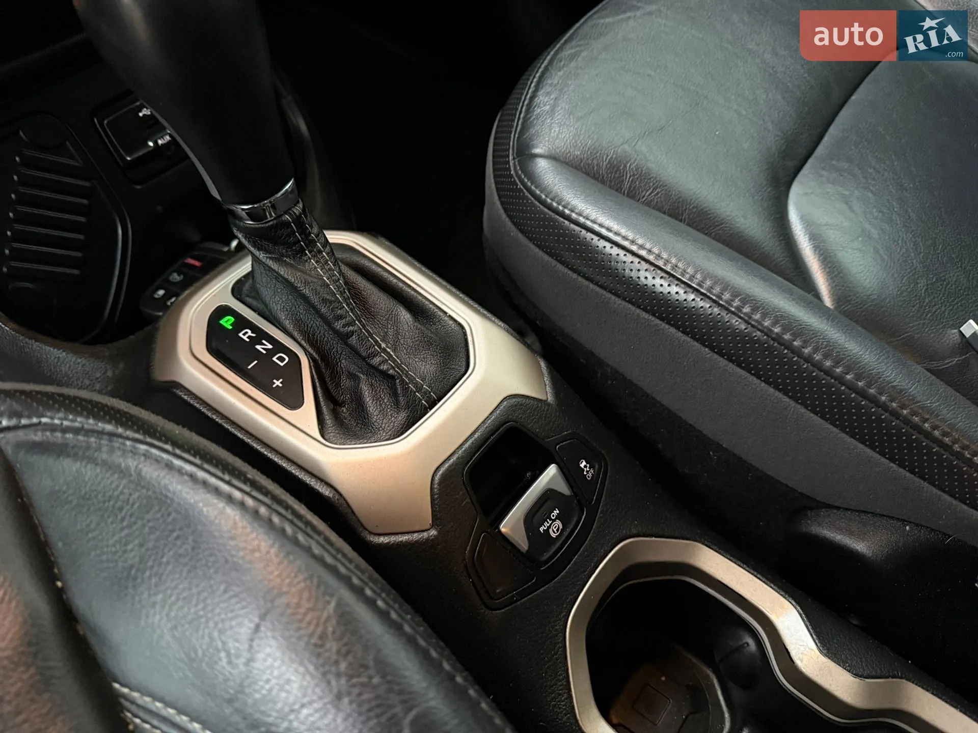 2016 Jeep Renegade - мініатюра 31
