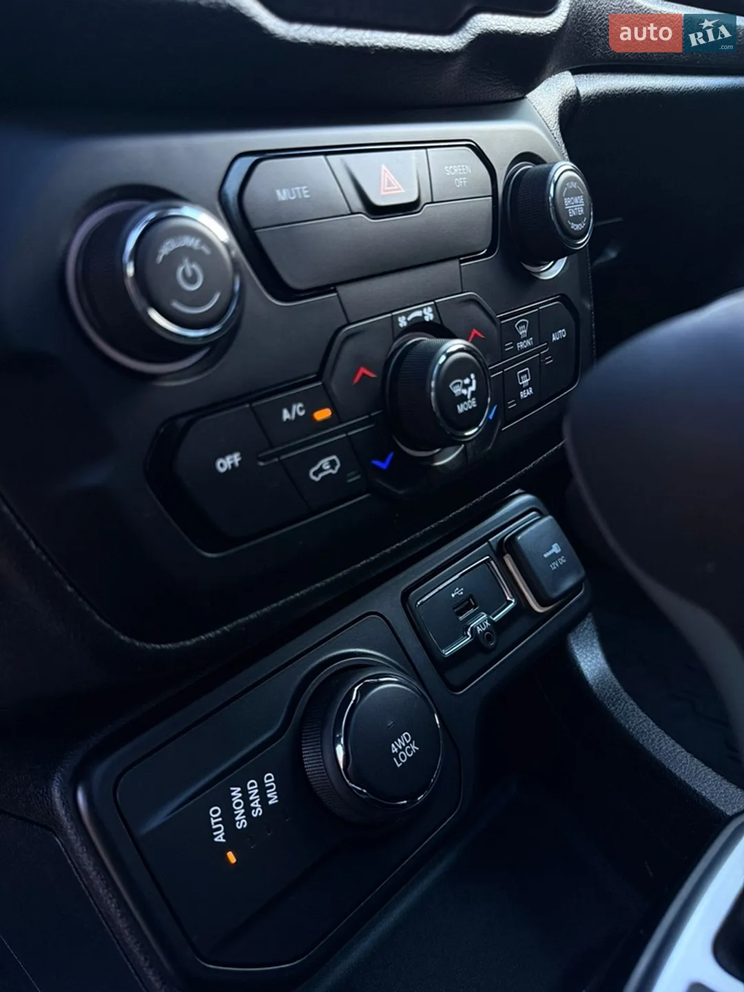 2018 Jeep Renegade - мініатюра 41