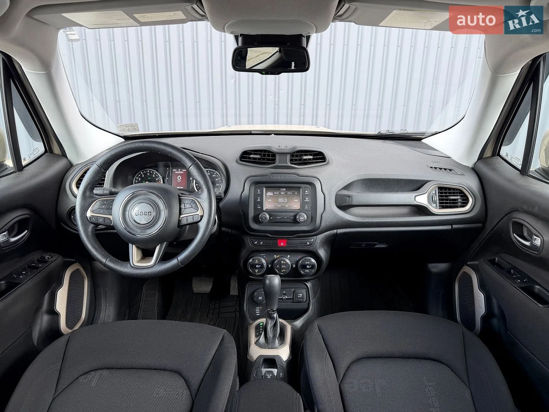 2016 Jeep Renegade - мініатюра 15