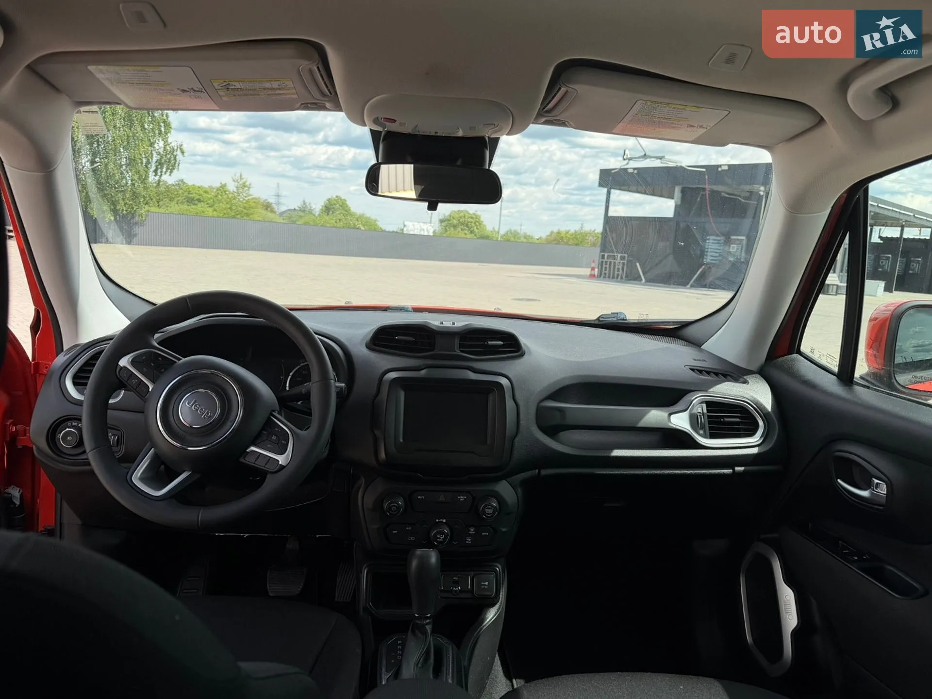 2020 Jeep Renegade - мініатюра 8