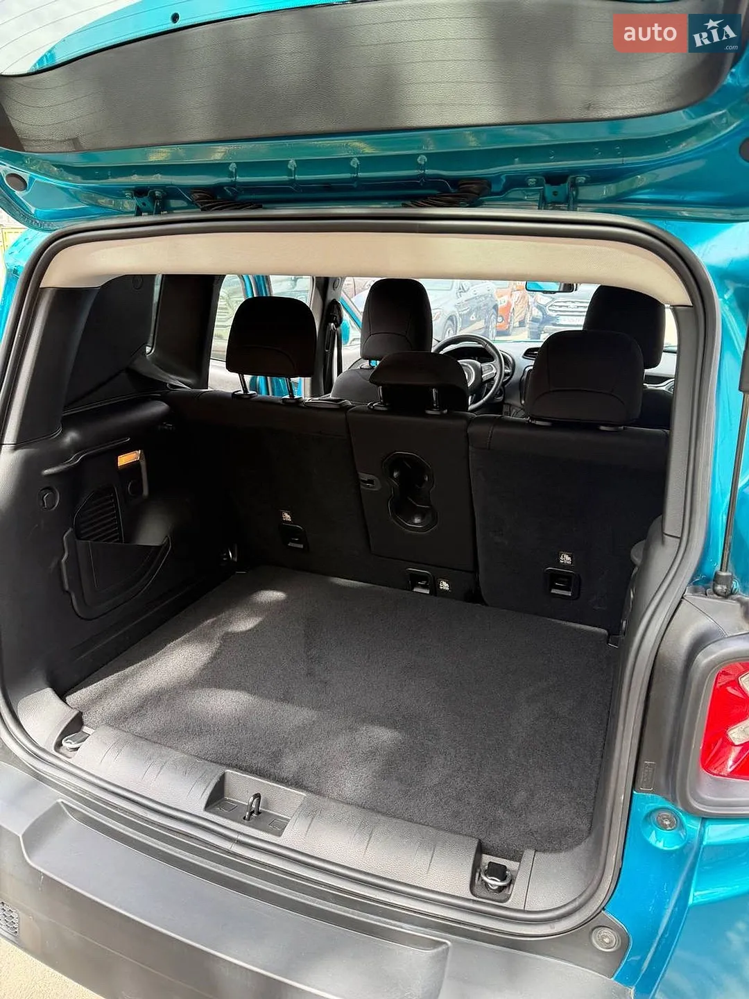 2020 Jeep Renegade - мініатюра 15