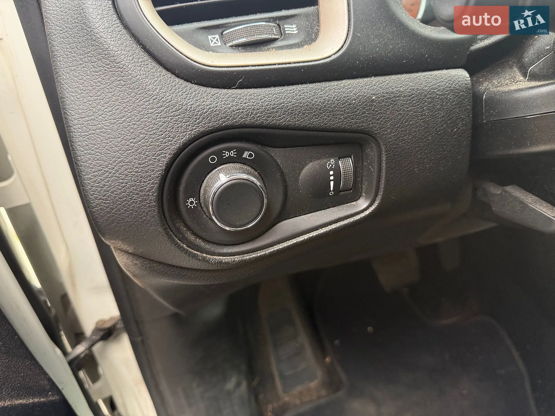 2017 Jeep Renegade - мініатюра 14
