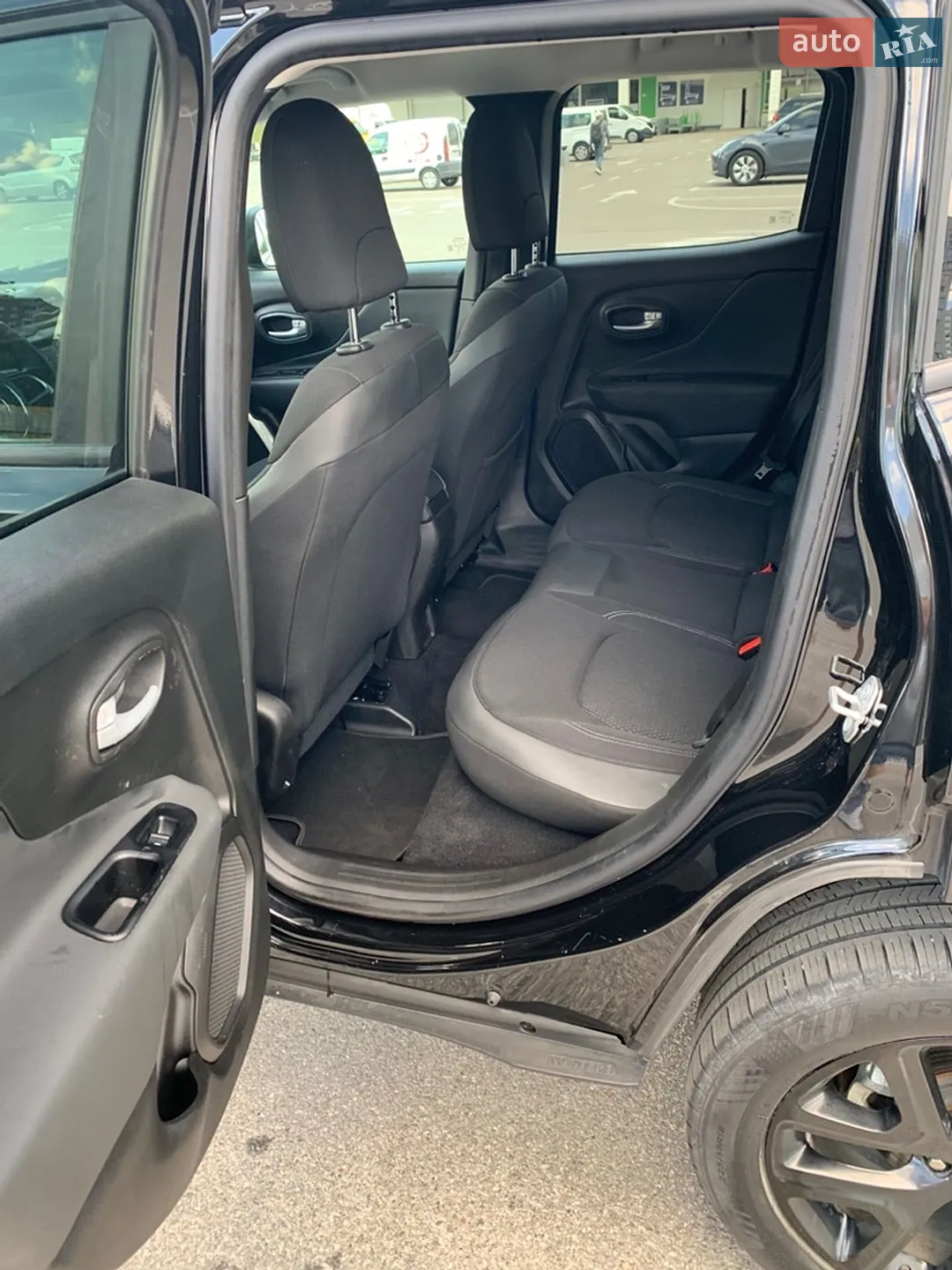 2023 Jeep Renegade - мініатюра 13