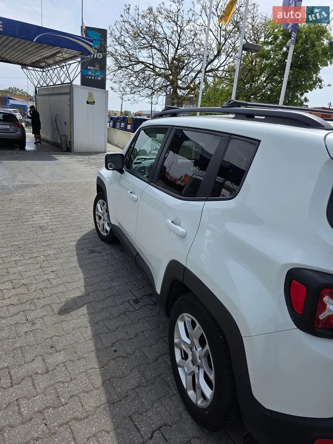 2015 Jeep Renegade - мініатюра 10
