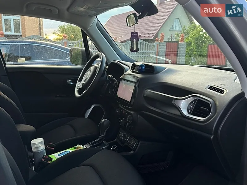 Jeep Renegade 2018 VIN ZACCJBAB1JPH71262 фото оголошення 7 з 37