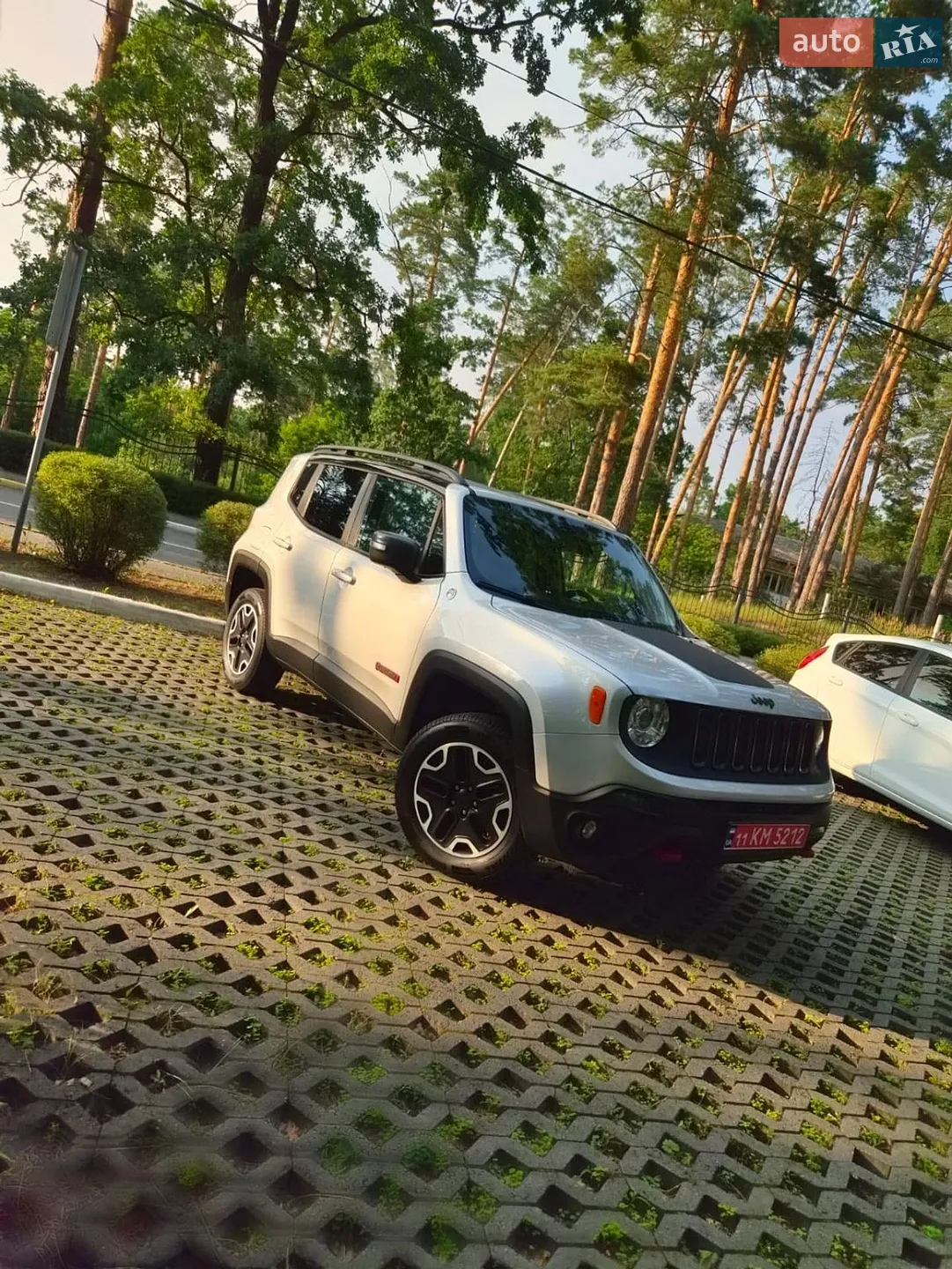 2017 Jeep Renegade - мініатюра 2