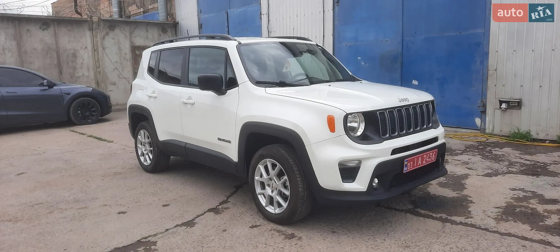 2022 Jeep Renegade - фото 1