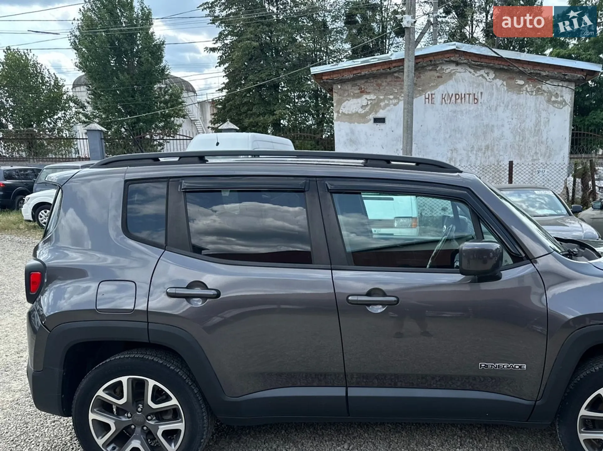 2017 Jeep Renegade - мініатюра 2
