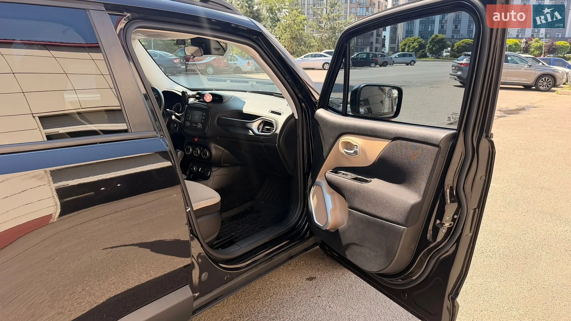 2015 Jeep Renegade - мініатюра 11