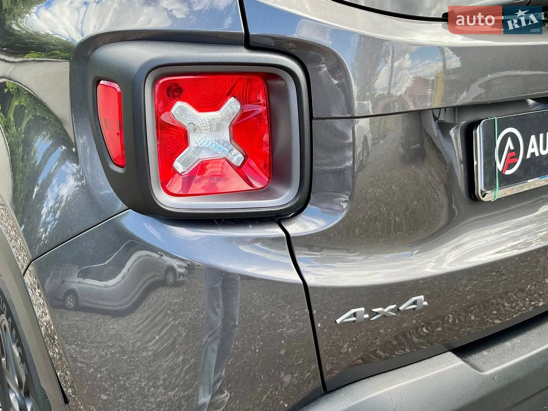 2018 Jeep Renegade - мініатюра 12
