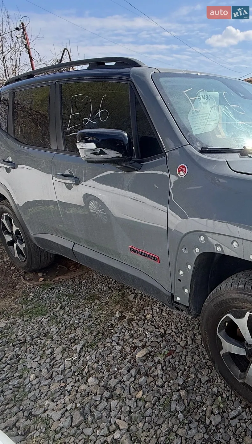 2022 Jeep Renegade - мініатюра 18
