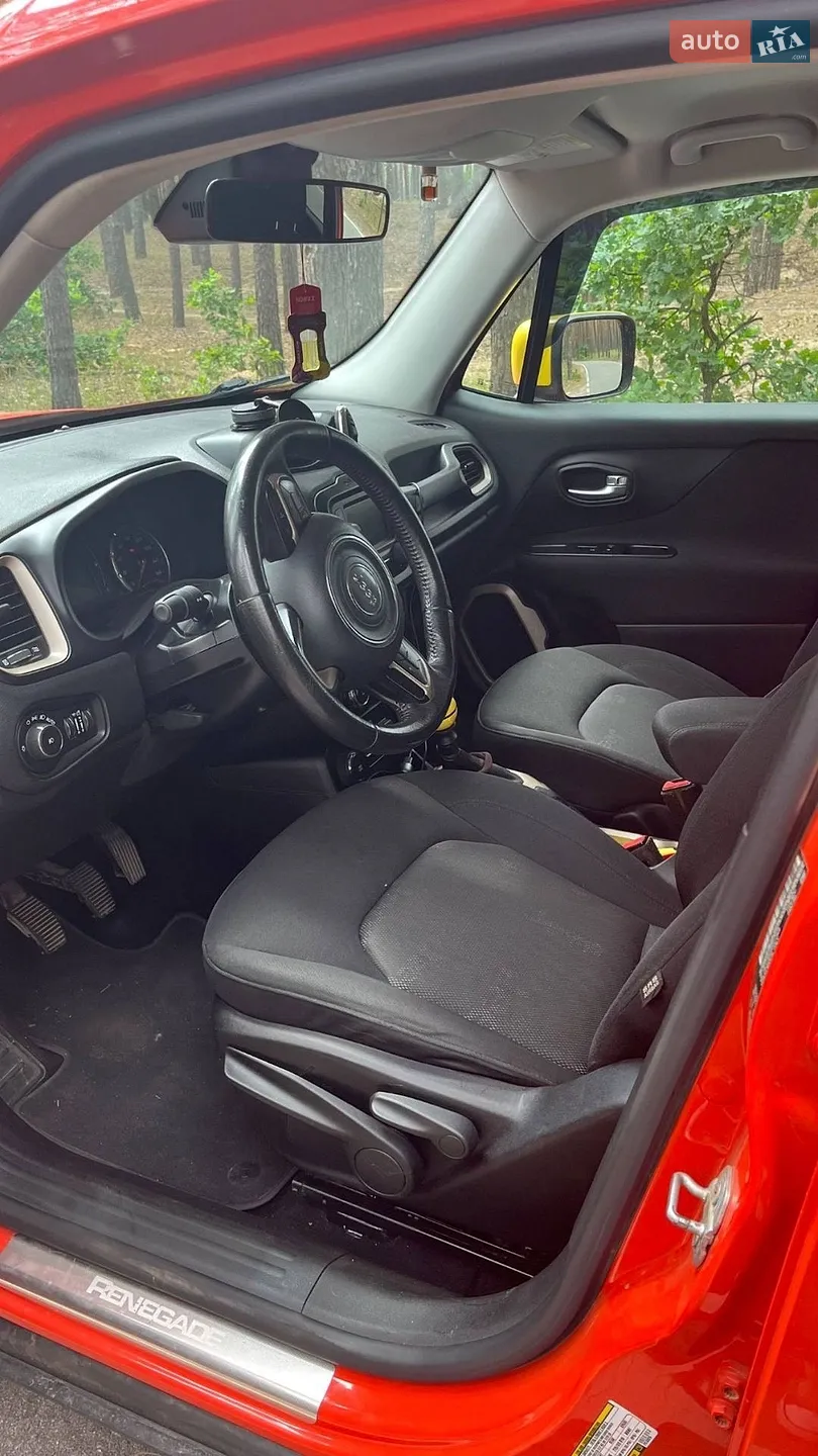 2015 Jeep Renegade - мініатюра 6