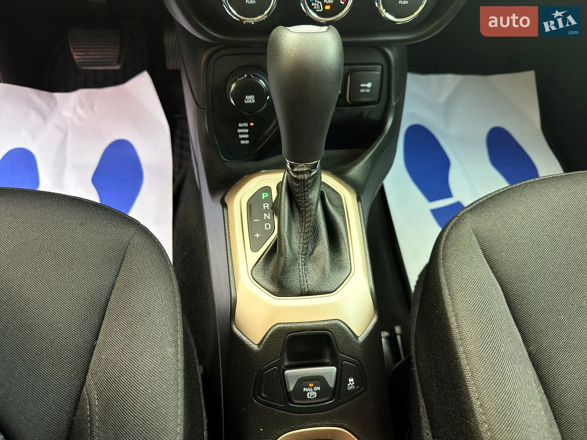 2017 Jeep Renegade - мініатюра 27