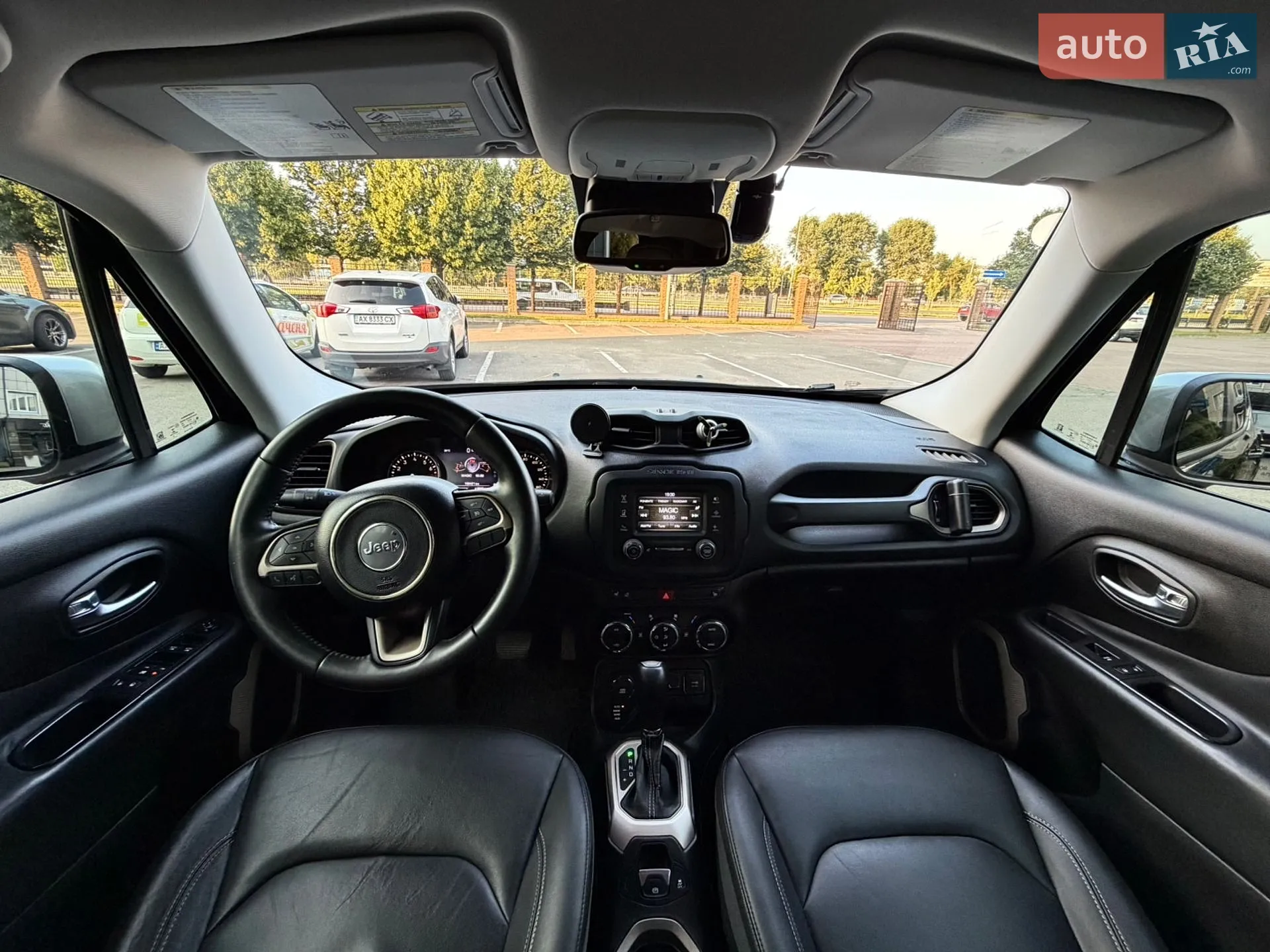 2016 Jeep Renegade - мініатюра 12