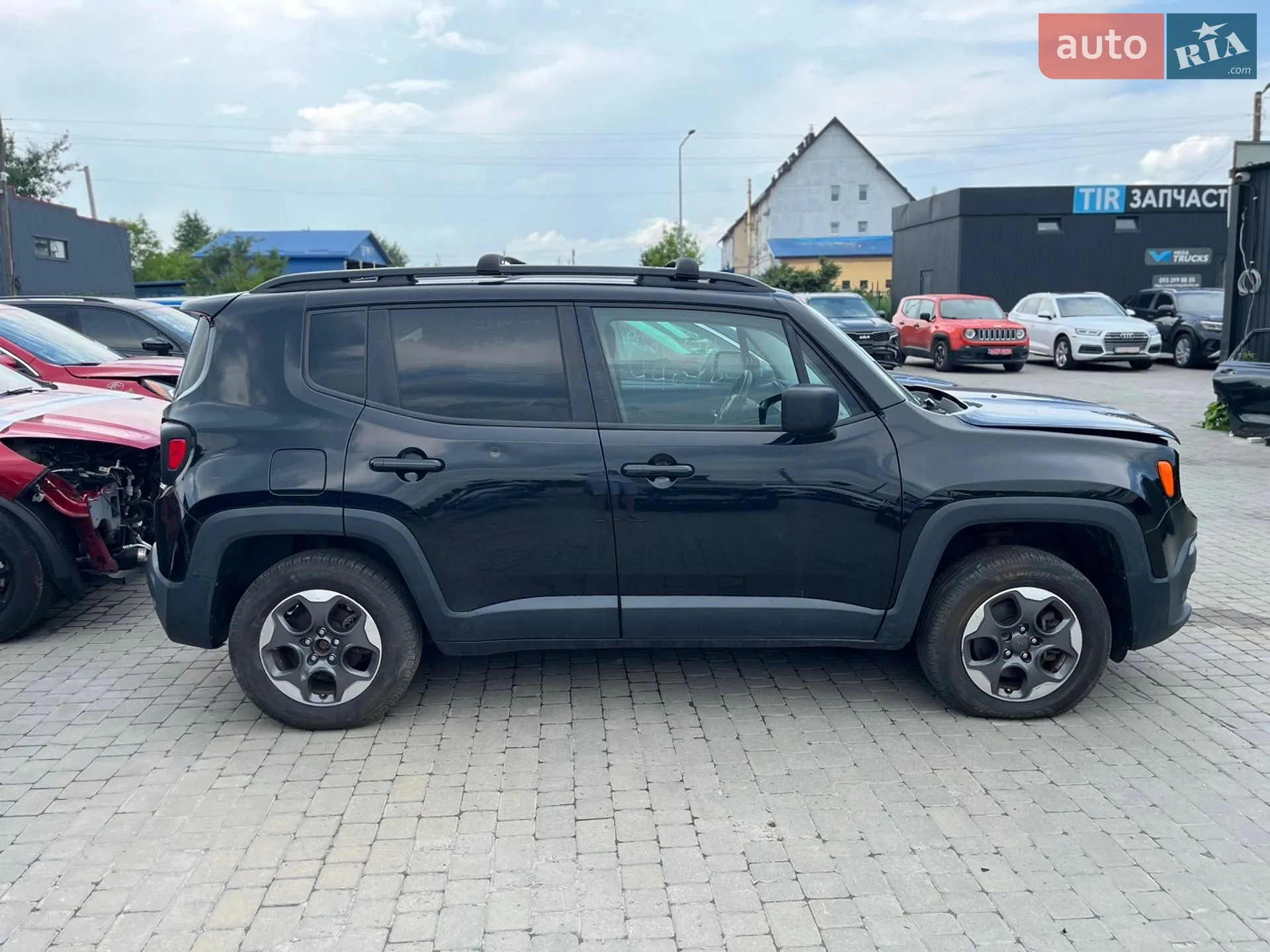 2017 Jeep Renegade - мініатюра 2