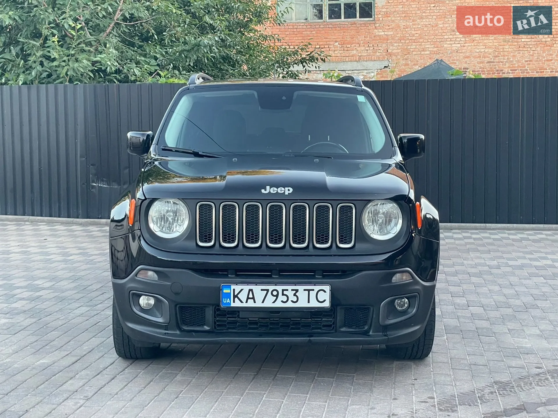 2017 Jeep Renegade - мініатюра 2