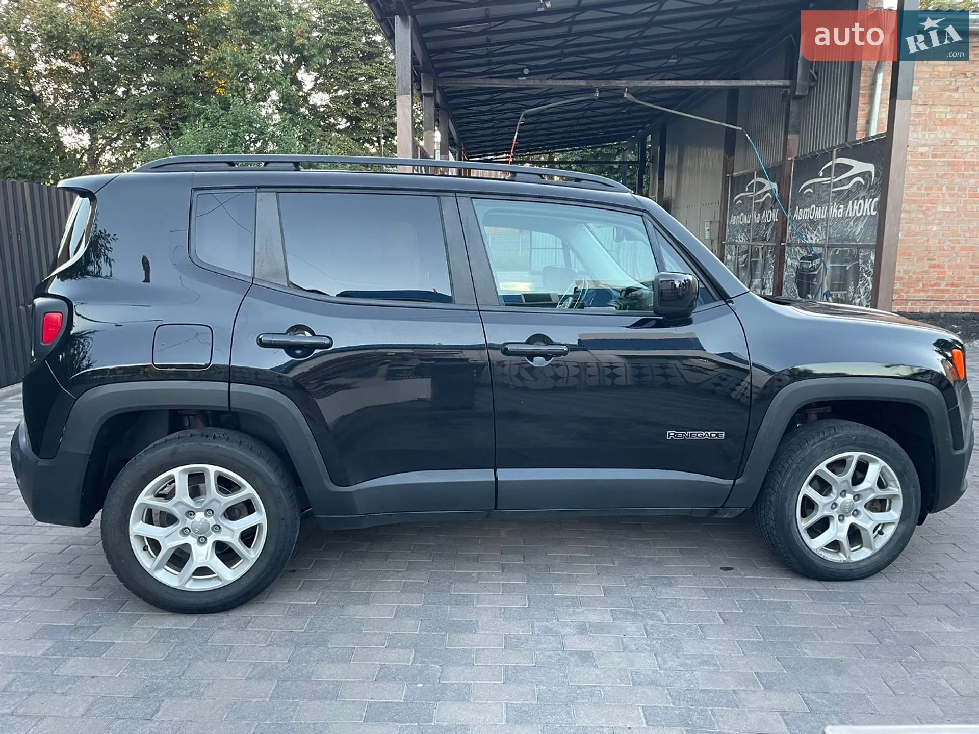 2017 Jeep Renegade - мініатюра 14