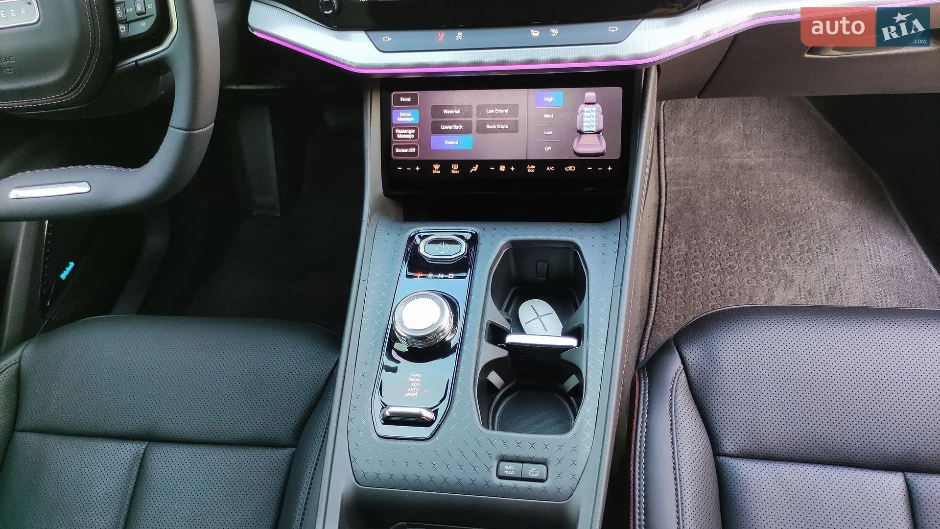 2024 Jeep Grand Wagoneer - мініатюра 26