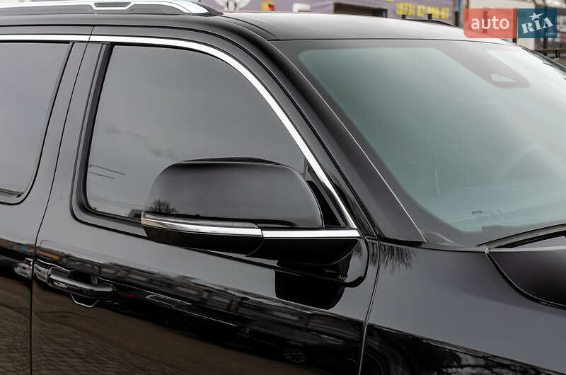 Внедорожник / Кроссовер Jeep Wagoneer 2021 в Киеве