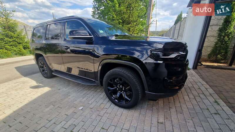 Внедорожник / Кроссовер Jeep Wagoneer 2021 в 
