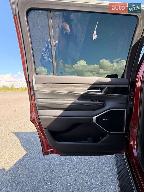 Внедорожник / Кроссовер Jeep Wagoneer 2022 в Львове фото 26 Внедорожник / Кроссовер Jeep Wagoneer 2022 в Львове