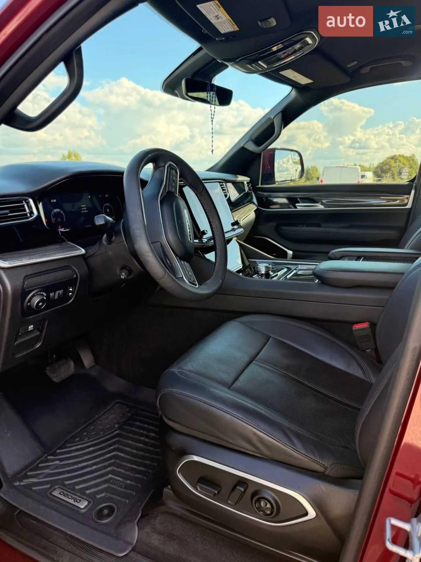 2022 Jeep Grand Wagoneer - мініатюра 44